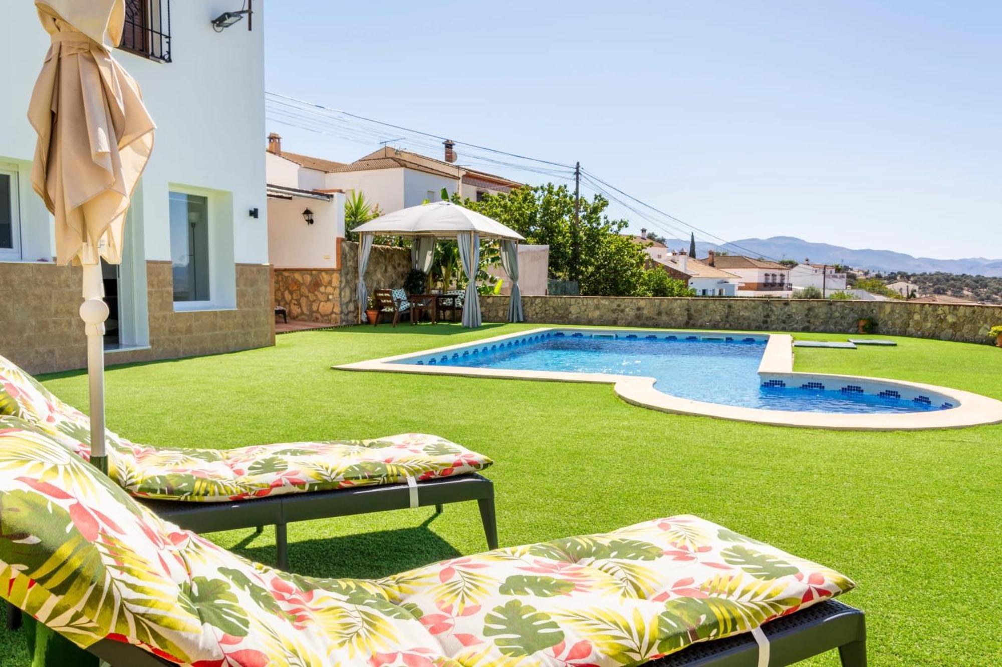 Charming Apartment In Los Prados Malaga 45 M² With Pool Exterior photo